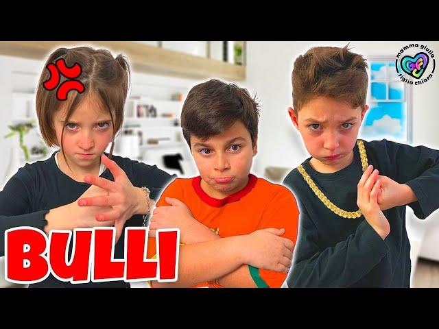 FIGLIACHIARA E FIGLIODIEGO BULLI LITIGANO CON FRANCESCO E MAMMAGIULIA LI MANDA IN COLLEGIO!