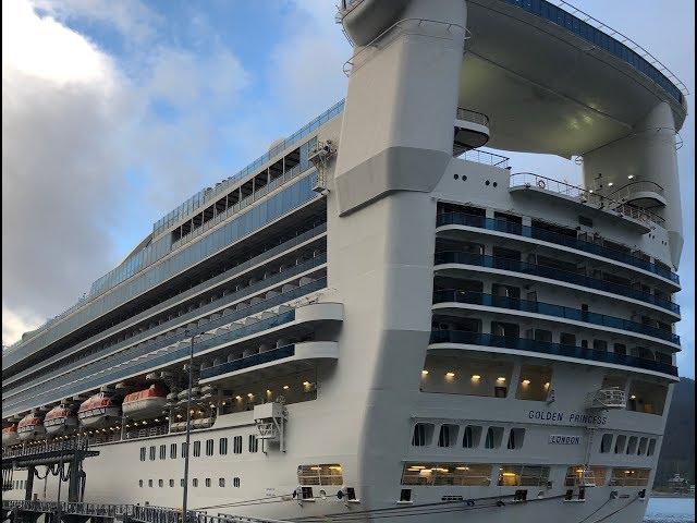 Touring the Golden Princess 2018