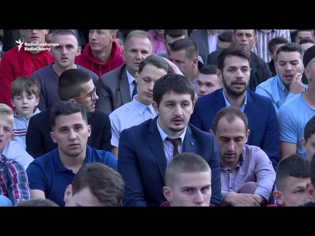 Muslims In Kosovo Celebrate Eid al-Fitr