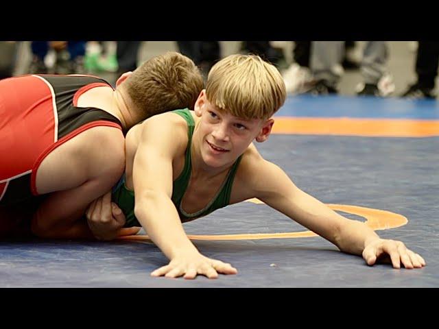 U13 Ivan Balitskyi (UKR) vs Arentas Stakenas (LTU) 47kg. Greco-roman boys youth wrestling. B-cam-man