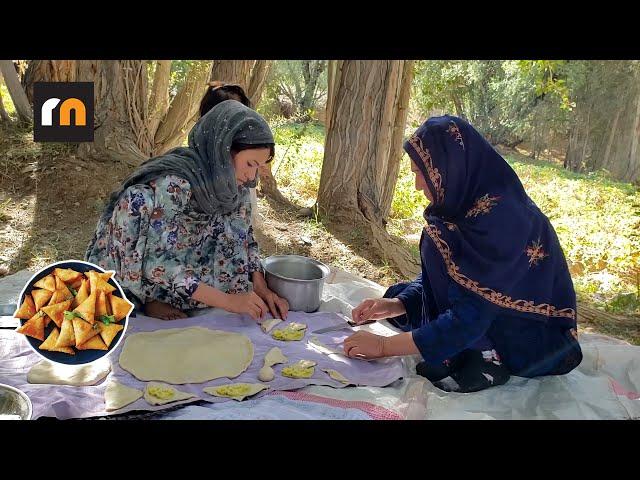 The Village Women Cook Delicious and Special "Potato Samosa"