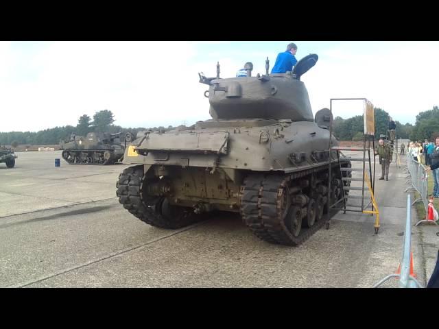 Sherman M4A1 radial engine sound