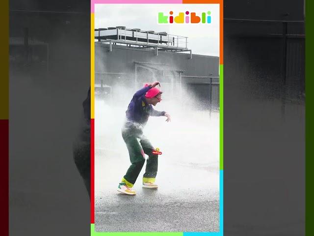 Water jets are so fun! Come play with me! ️| Kidibli #shorts