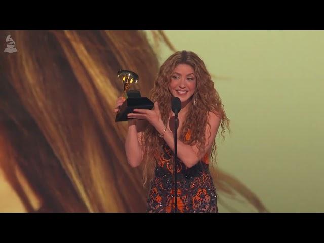 SHAKIRA Wins BEST LATIN POP ALBUM For 'LAS MUJERES YA NO LLORAN' | 2025 GRAMMYs Acceptance Speech