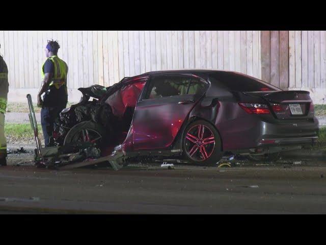 Deputies investigating deadly wrong-way crash in NW Harris County