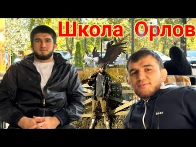 Хабиб: Ислам Махачев наказан за опоздание Умар Нурмагомедов тренировки в полном объёме/ Суета в зале