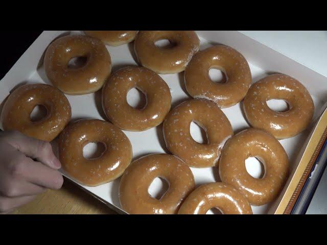 ASMR - KRISPY KREME DONUT ORIGINAL GLAZED EATING SOUNDS