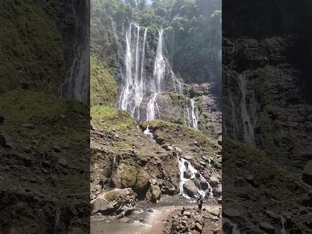 Air Terjun Tumpak Sewu Lumajang dikunjungi Wisatawan Mancanegara #waterfall #tumpaksewu #airterjun