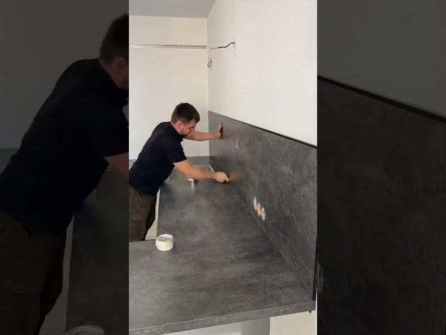 Установка стеновых панелей без плинтусов #кухнялеруамерлен #леруамерлен #kitchen #сборка