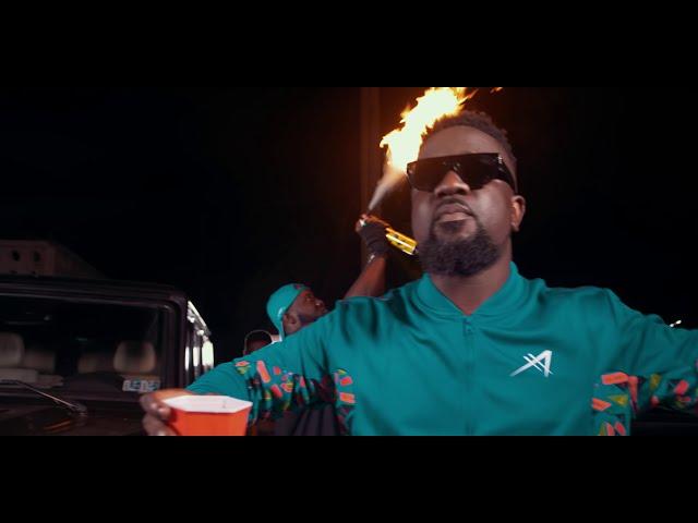 Sarkodie - Oofeetsɔ ft. Prince Bright [Buk Bak] (Official Video)