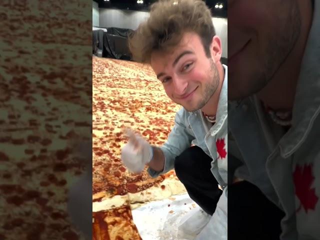 AIRRACK’S WORLD’S LARGEST PIZZA  - #shorts