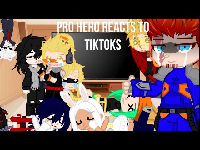 Pro Heros react to Tiktoks - EraserMic - Credits to all owners! - Enjoy!