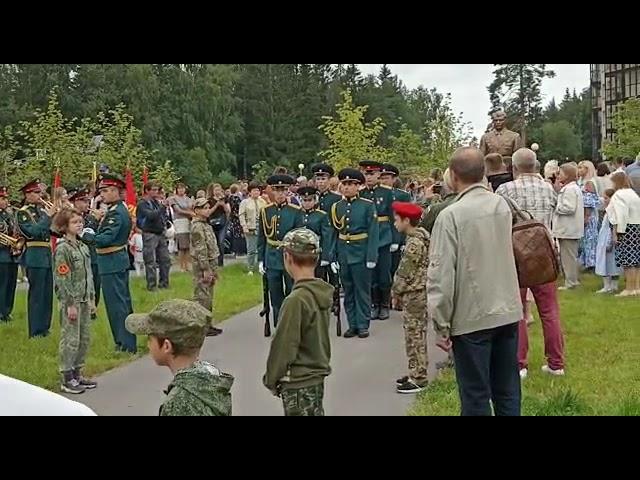 Бюст Н.С. Майданова  установлен в Агалатово