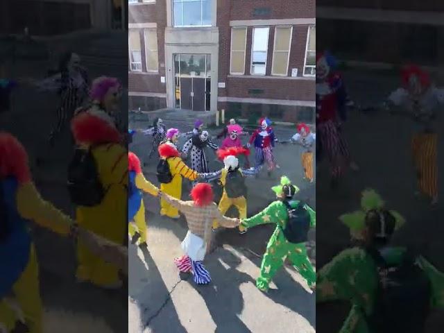 100 clowns dancing!! (clown school) #shorts