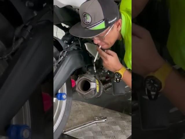 NYALAIN ROKOK PAKEK KNALPOT #shorts #zx25r