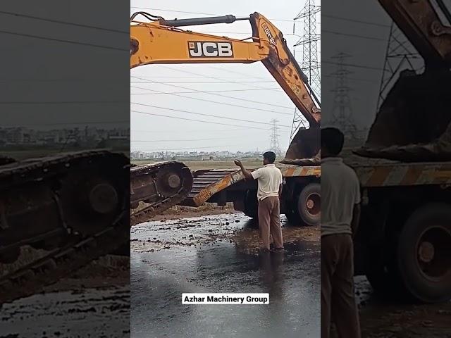 Loading JCB excavator on trailer | JCB | Excavator | #excavator #jcb #truck #trailer #cat #machine