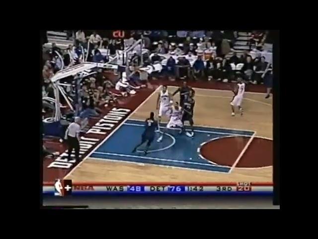 Kwame Brown Easy Dunk Againts Pistons (16.01.2004)