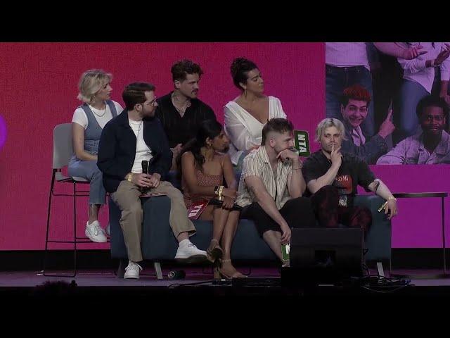 Smosh Reads Reddit Stories Live + Full Fan Q&A at #VidConAN24