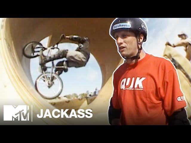 The Loop ft. Tony Hawk & Mat Hoffman (2001) | Jackass