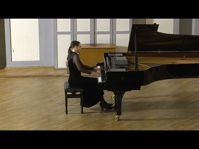 P.I.Tchaikovsky.The Seasons :October ("Autumn Song") -Olga Ushakova