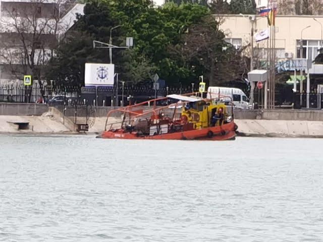 Спасение тонущего судна порт Новороссийск 2022г / Rescue of a sinking ship Russia Novorossiysk port