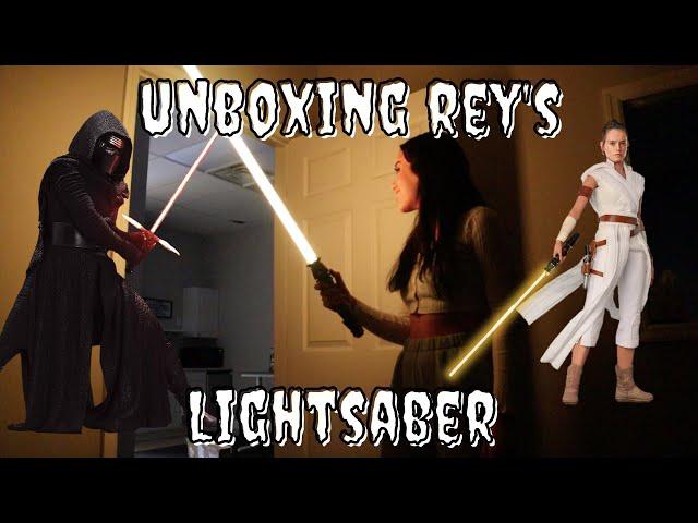 I GOT REY'S REAL LIGHTSABER! (ARTSABERS UNBOXING & REVIEW)