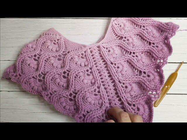 Пончо рельефным узором на основе шали  Crochet poncho 