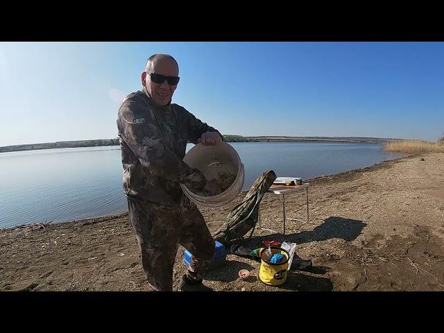 Открытие сезона. Первая рыбалка этого года по жидкой воде. Ловля на фидер леща.