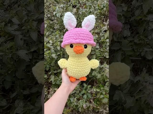 Making a bunny hat for the duck! Pattern coming March 31 #crochetduck #bunnyhat