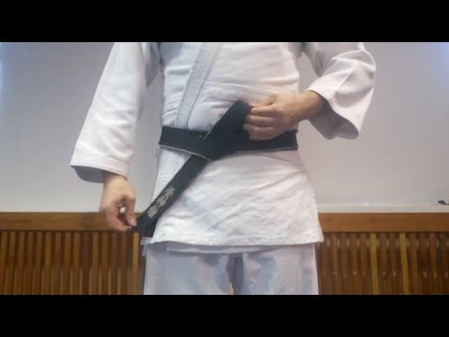 Как завязать пояс на доги Айки-вариант. Tying of dogi belt in Aikido