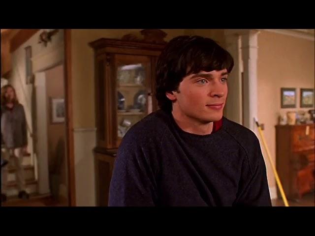 Smallville 1x08 - Martha and Jonathan catch Clark cleaning after the party