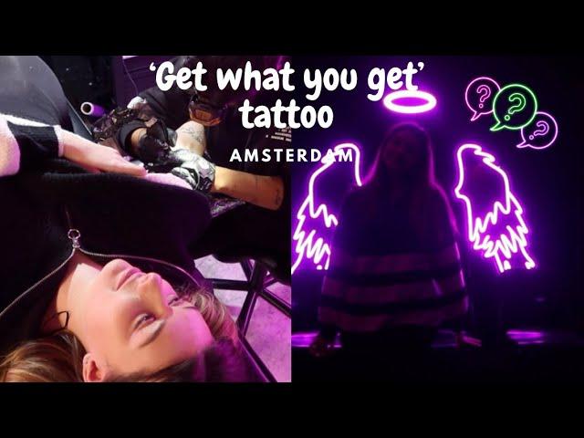 Getting a random tattoo from a gumball machine, Amsterdam | Vlogmas 2023️