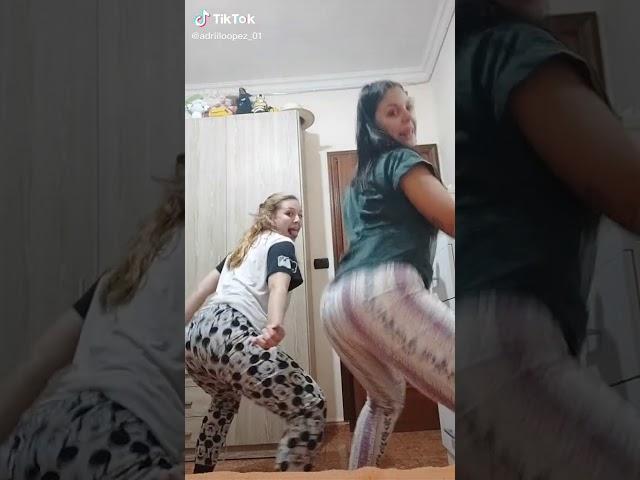 Periscope Liseli kızların twerk videosu izleyin