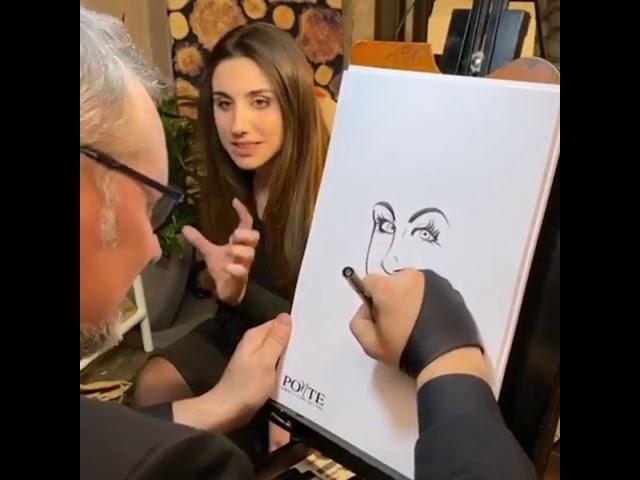 ️This person draws funny caricatures of people|Этот человек рисует смешные карикатуры на людей