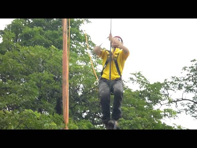 James Kilpatrick - Footlock New World Record: 13.65 seconds - Asian Pacific TCC 2011