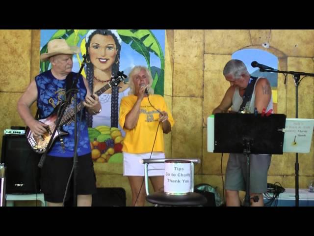 Mary Lessnau  singing at  Esmeraldos Open Mike in Melaque.