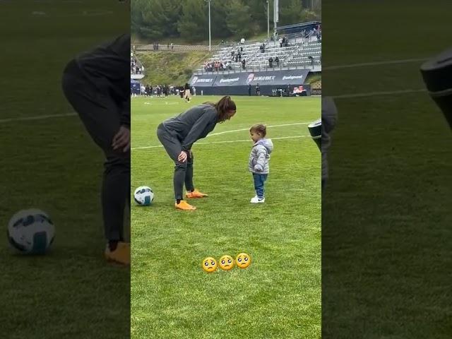 Alex Morgan and her daughter Charlie 