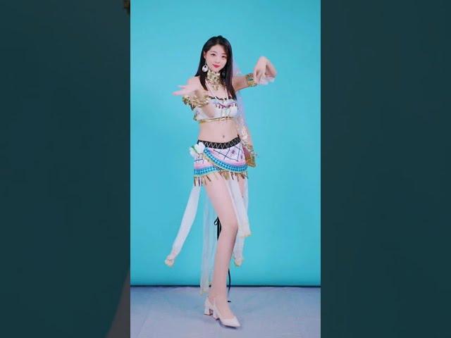 162 一只小可可 不知道男孩子喜欢看什么舞蹈？我先展示一下！今天来这个吧！可不可以？  #美女 #舞蹈