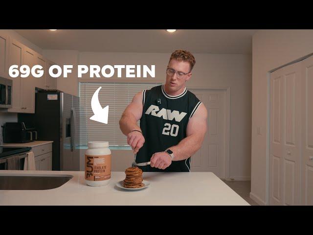 High Protein Chocolate Peanut Butter Banana Pancakes w/ Danilo Sipovac