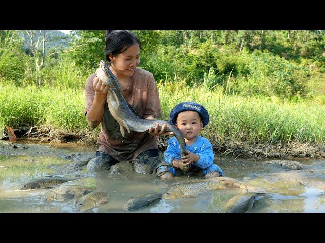 Single mother and baby -  caught many big carp in abandoned pond