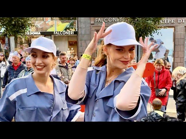 Russian Girls Dance. Moscow celebrates 875th anniversary