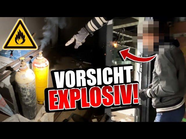 VORSICHT GAS! - RIESIGES FIRMENGELÄNDE VERLASSEN! - ÜBERBLEIBSEL STAHLKONZERN!