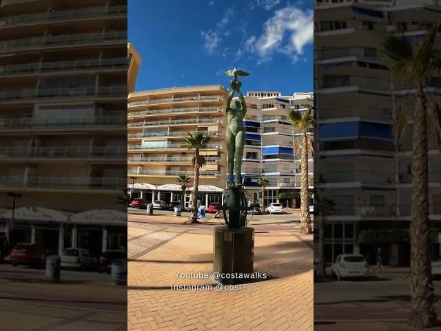 Fuengirola Monumento al Turista de #fuengirola #shorts