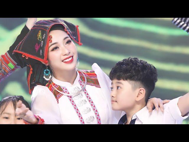 Em Là Cô Giáo Vùng Cao || Hellen Thuỷ [OFFICIAL MV] Phan Huy Hà & Hoàng Nghĩa Tự