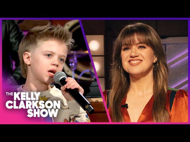 Kelly Clarkson's Son Remy Surprises Audience With Frank Sinatra Cover!