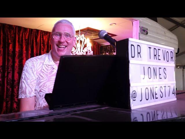 Performer Profile - Dr Trevor Jones, Melbourne, Australia | Piano Bar Entertainer