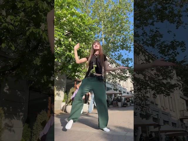 Трек: АЛЁНЫЧ- КОТИК НА КАПОТЕ #dance #трендытиктока #танцы #тиктокнутая #тренды