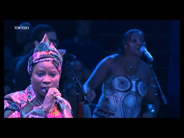 ''Homenagem a Cesaria Evora'' no Circo de Inverno de Paris  Festival d'Ile de France 2012