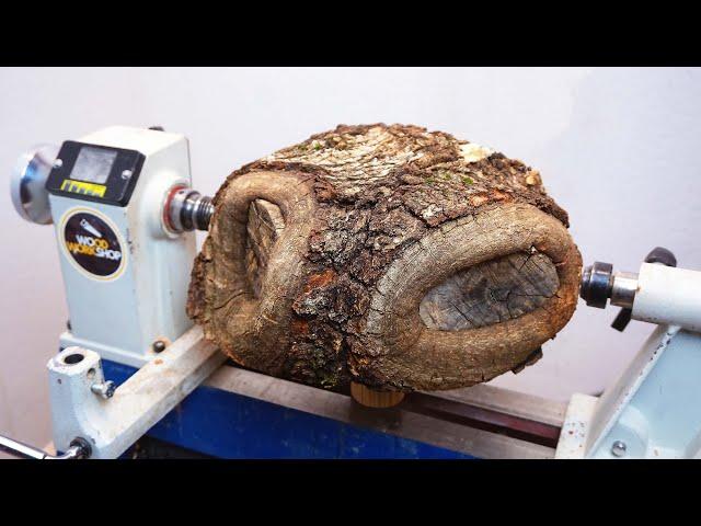 Woodturning a Big Oak Log (Simple and Beautiful)