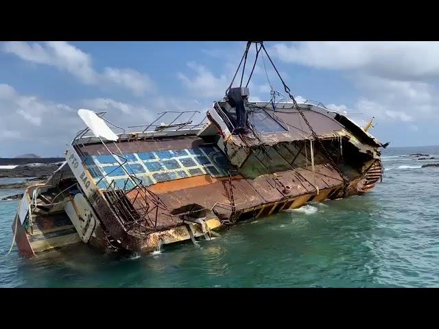 Global Diving & Salvage - Wreck removal mini cruise vessel San Jose